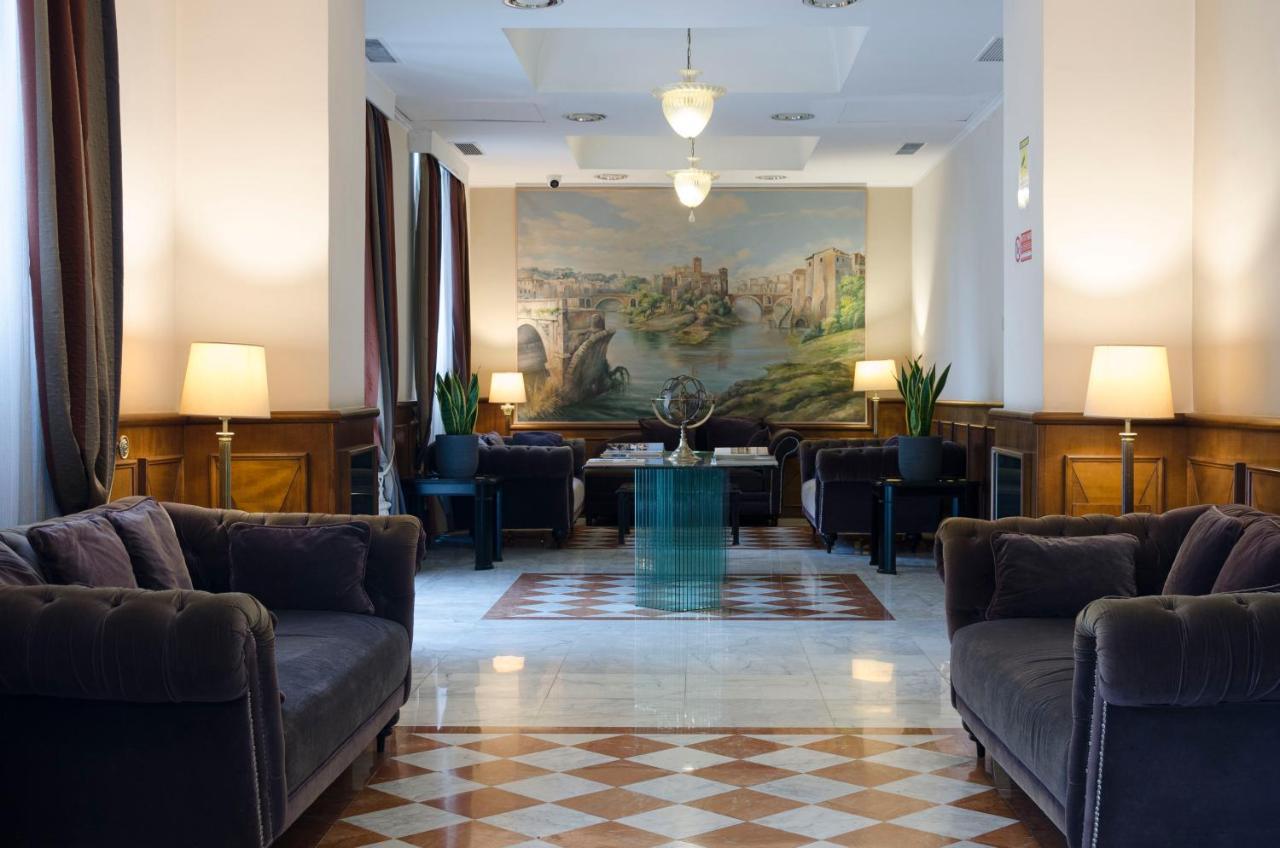 Hotel Traiano Rom Exteriör bild
